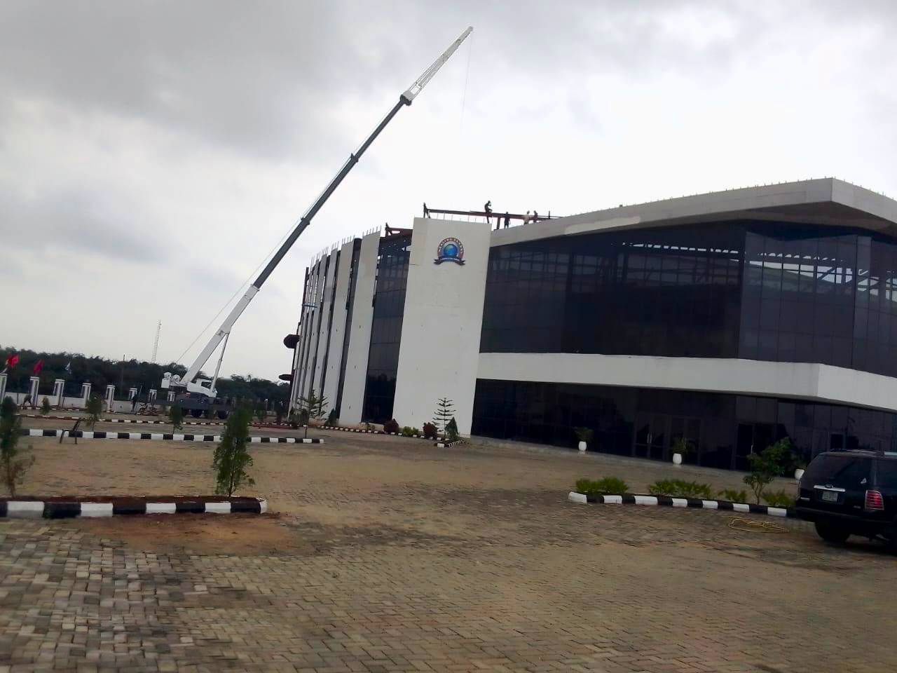 Fabrication and Hoisting For Christ Embassy Auditorium At ASCON